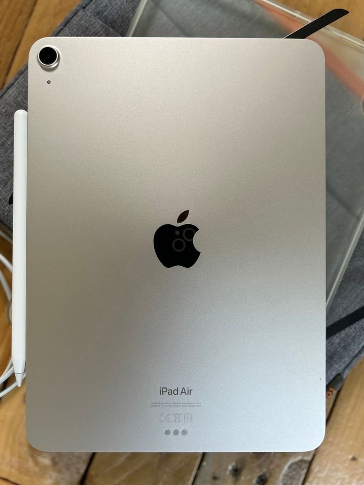 iPad Air 5th Generation 256GB (2022) and 2nd Generation Apple Pencil