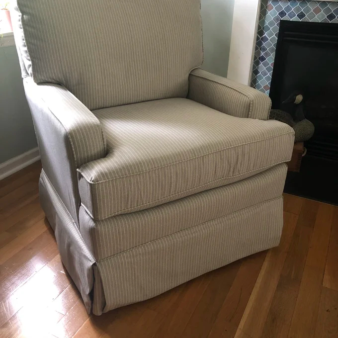 【Furniture】Highgrove Swivel Glider and Ottoman