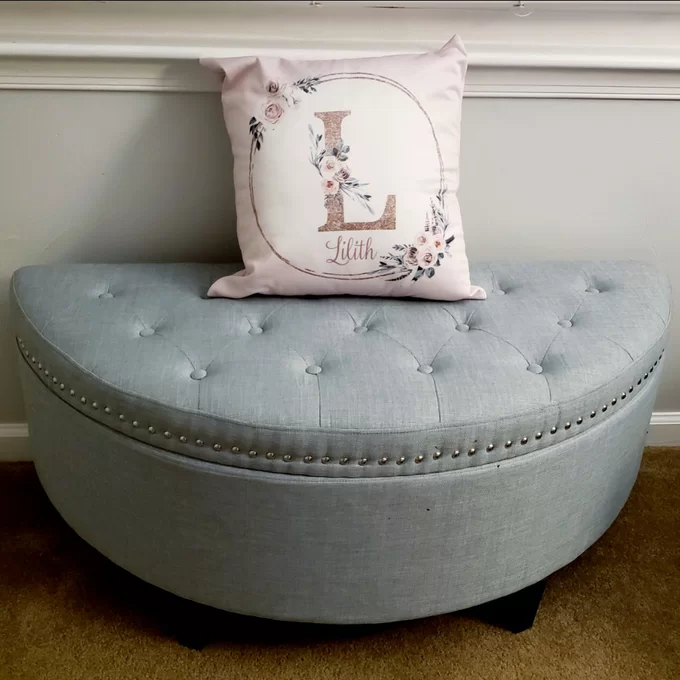 【Furniture】Roxann Upholstered Flip Top Storage Bench