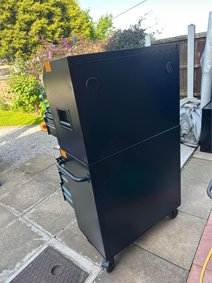 · Halford advance cabins 36 inch ￼ 12 drawers slow close new everything working perfect.